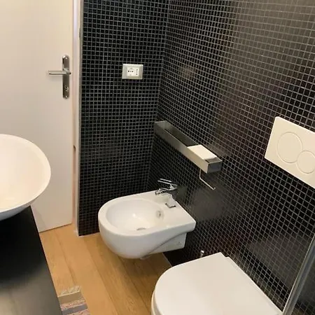 Casa Alberta - Parcheggio Privato Gratuito Daire Cenova